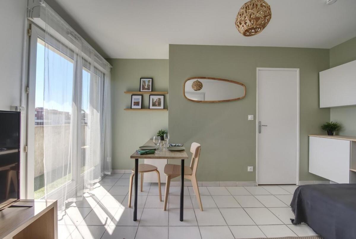 La Palm Room ~ Climatisation ~ Balcon ~ Parking Nimes Bagian luar foto